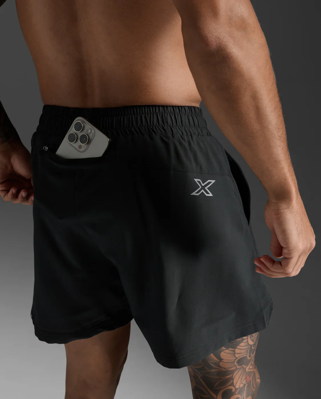 2XU Aero 5 inch shorts - Mens - Image 2
