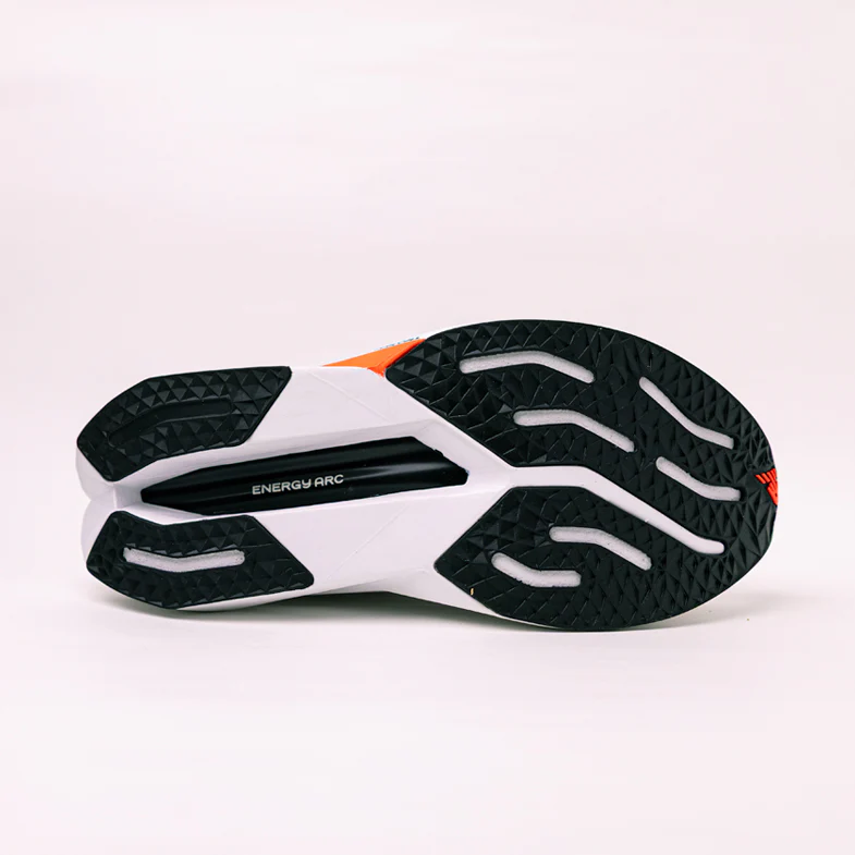 New Balance FuelCell SuperComp Trainer v3 - Womens - Image 2