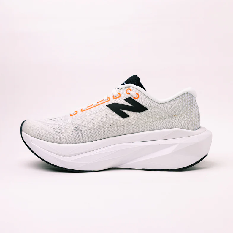 New Balance FuelCell SuperComp Trainer v3 - Womens - Image 3