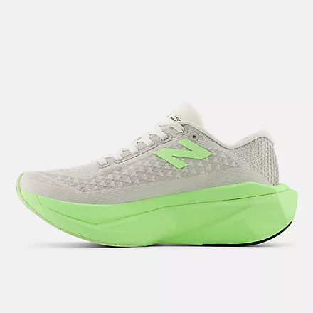 New Balance FuelCell SuperComp Trainer v3 - Womens - Image 3