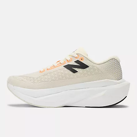 New Balance FuelCell SuperComp Trainer v3 - Womens - Image 3
