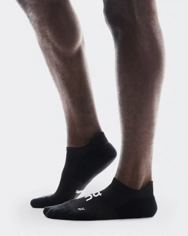 On Core Run Sock 2P Low - Unisex - Image 2