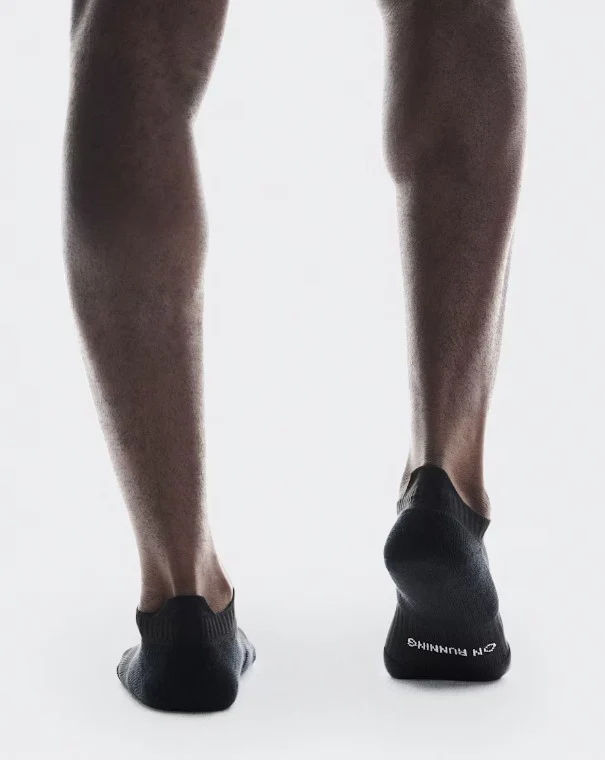 On Core Run Sock 2P Low - Unisex - Image 3