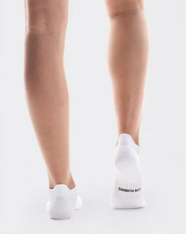 On Core Run Sock 2P Low - Unisex - Image 3