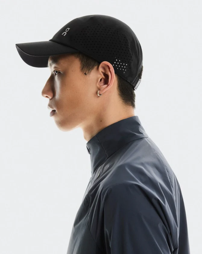 On Lightweight Cap - Black - Image 3