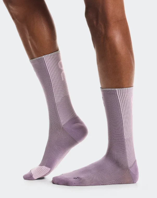 On Performance Run Sock High - Dewberry / Sakura - Image 2