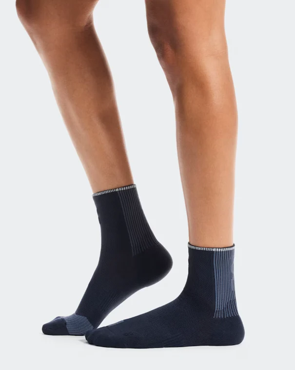 On Performance Run Sock Mid - Navy / Navy - Image 2